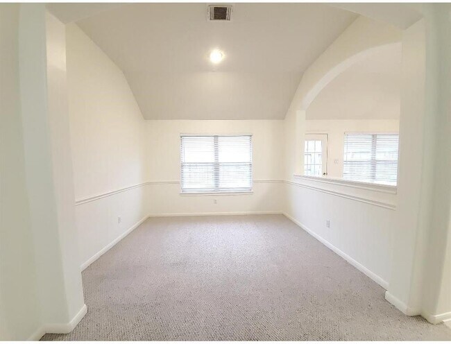 Building Photo - 11118 Creekline Glen Ct