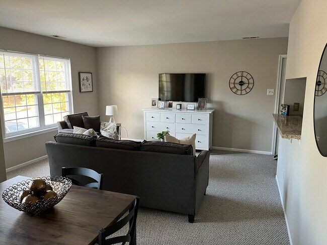 Foto del edificio - 1604 Diamond Drive
