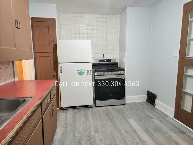 Foto del edificio - 1628 E Market St