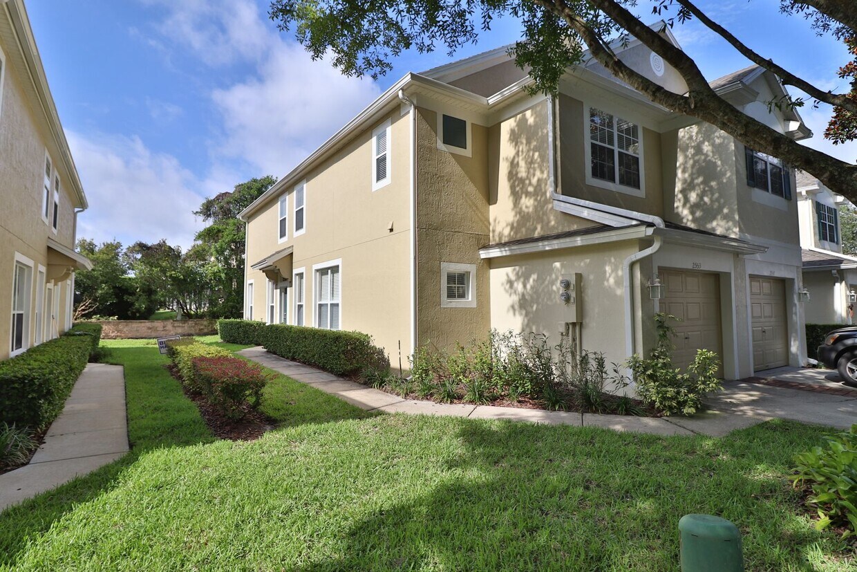 Primary Photo - Winter Park Town Home