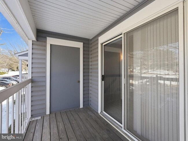 Building Photo - 5854 Orchard Hill Ct