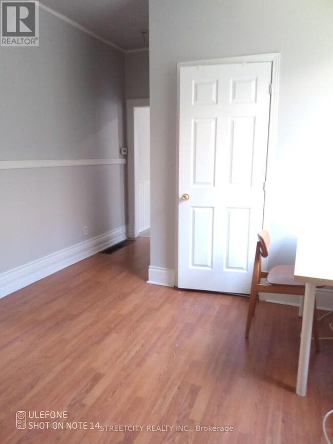 Building Photo - 37 Empress Ave