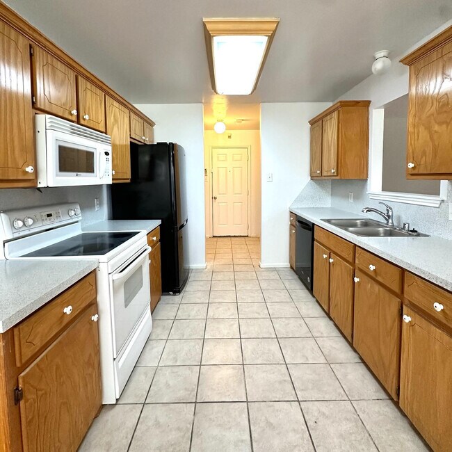 Foto del edificio - 6117 8th St