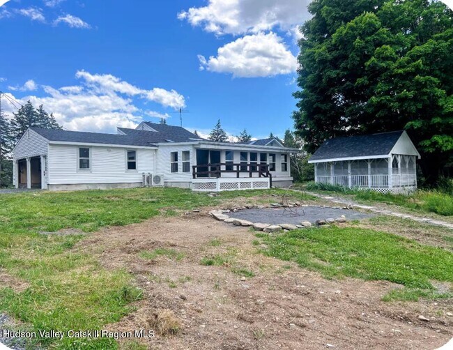 Building Photo - 460 Millbrook Rd