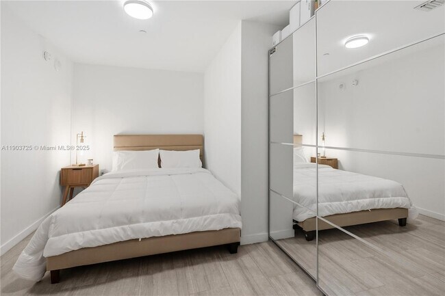 Foto del edificio - 1000 Brickell Plaza