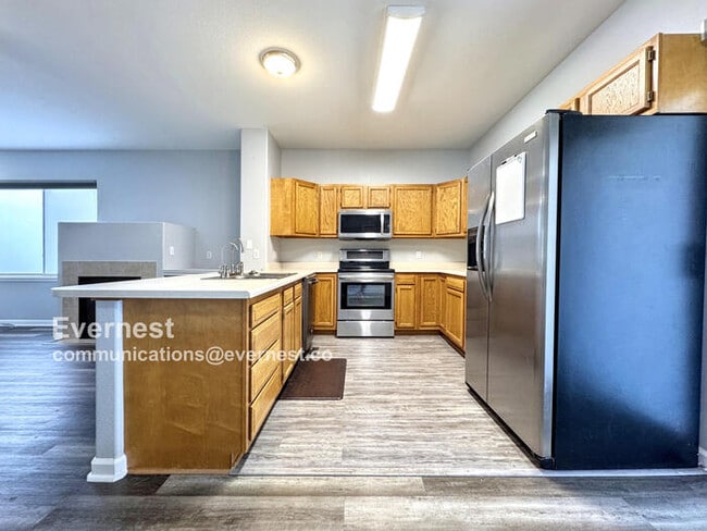 Building Photo - 18024 Becket Dr