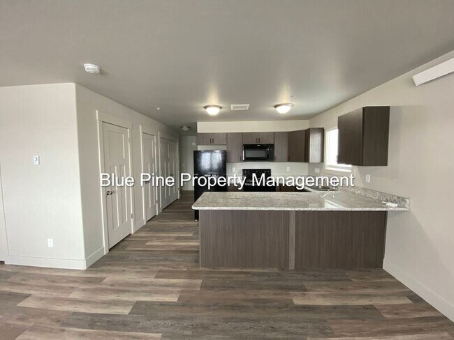 Foto del edificio - 6255 N Freedom Rd