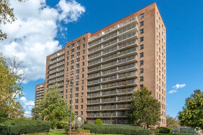 Earl W Jimerson Apartments