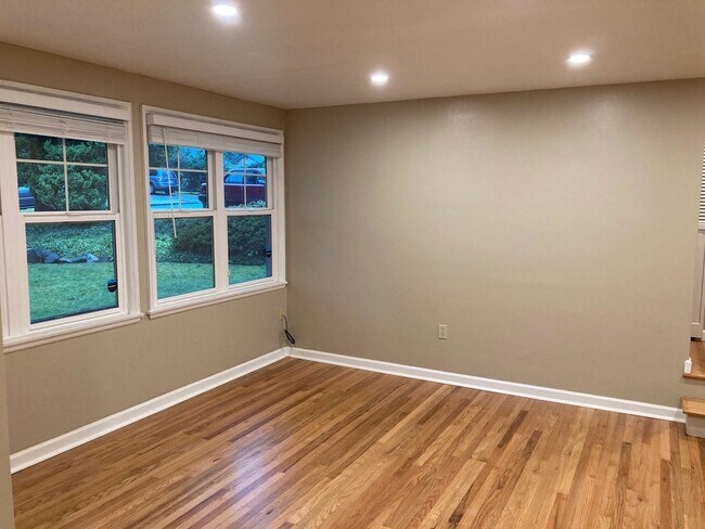 Foto del edificio - 332 N 133rd St