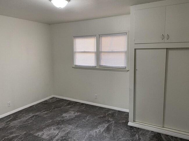 Building Photo - 24448 Myers Ave