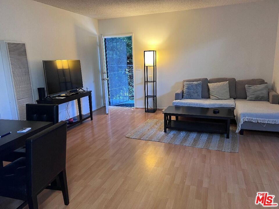 1239 26th St Unit B, Santa Monica, CA 90404 Room for Rent in Santa