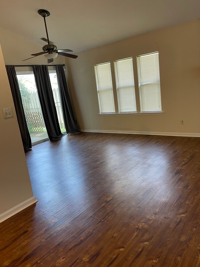 Building Photo - 2731 Von Thuringer Ct