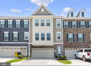 Building Photo - 8380 Amber Beacon Cir