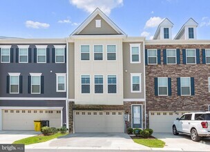 Building Photo - 8380 Amber Beacon Cir