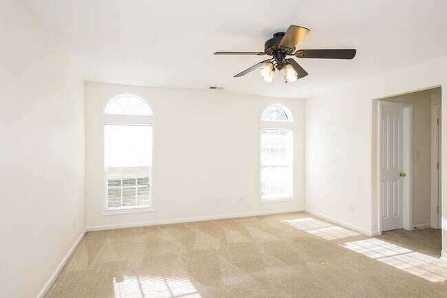 Building Photo - 4134 Planters Watch Dr