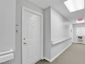 Building Photo - 201 Arbor Lake Dr