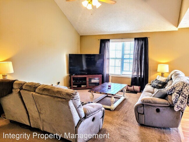 Building Photo - 5 br, 3 bath House - 15812 Terris
