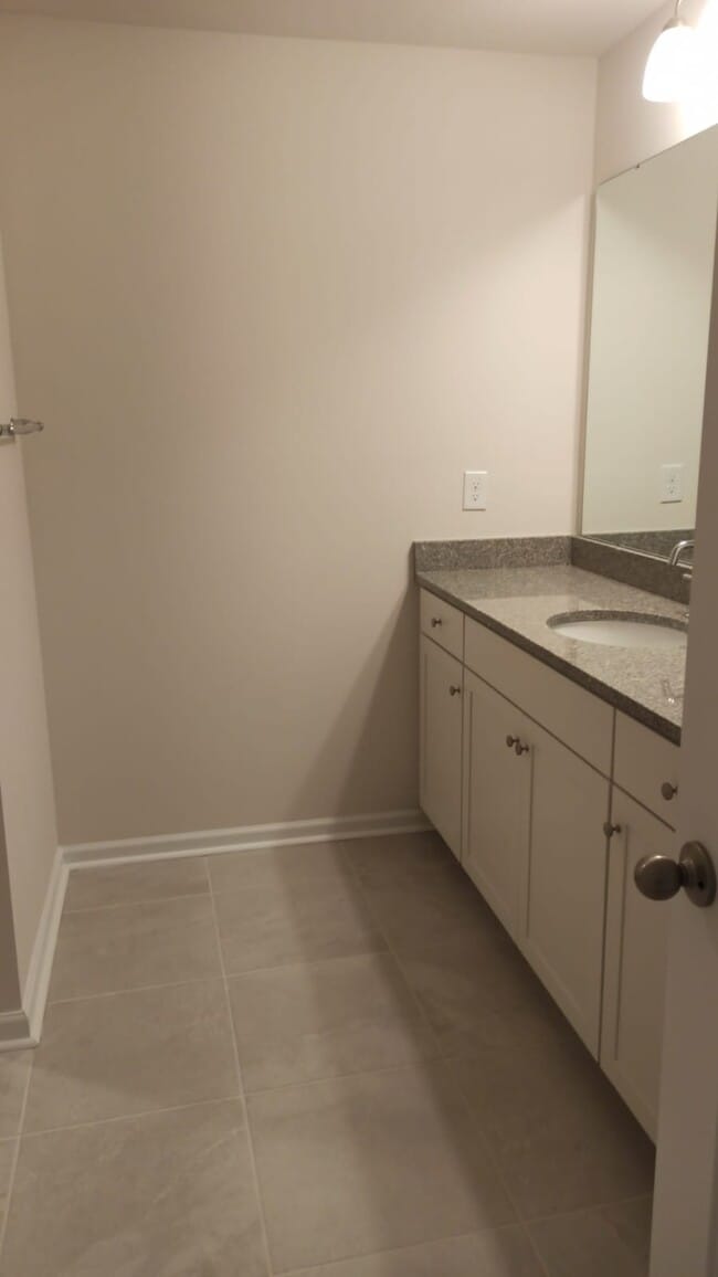 Building Photo - 4016 Dillingham Ct