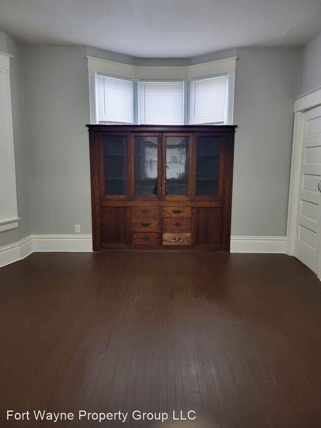 Building Photo - 4 br, 1.5 bath House - 234 Woodland Ave