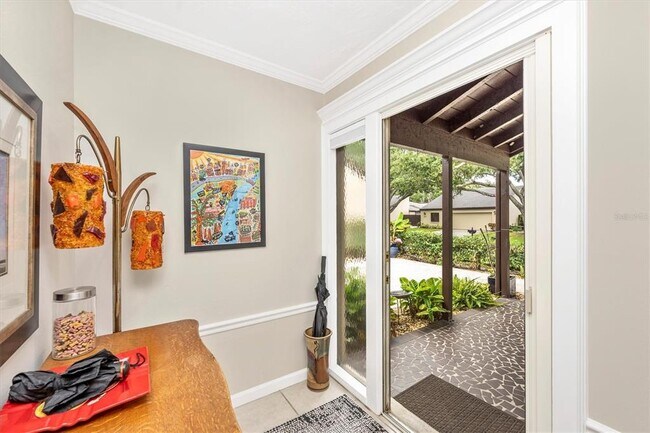 Building Photo - 3905 Glen Oaks Manor Dr