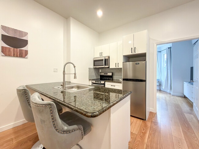 Foto del edificio - 2129 Pine St