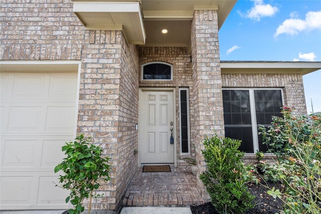 Building Photo - 12725 Pirate Bend Dr