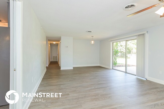 Foto del edificio - 40 Fairway Cir