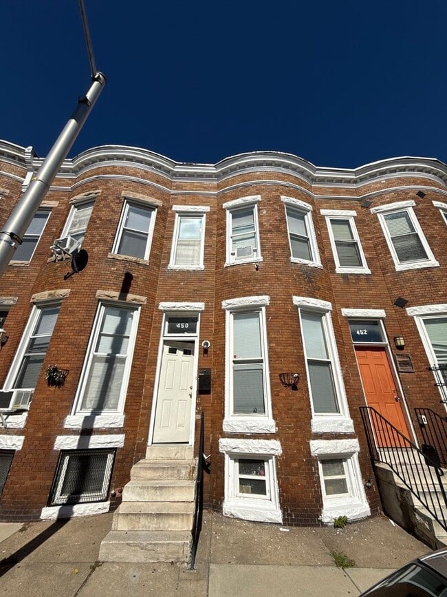 Building Photo - 450 E Lorraine Ave