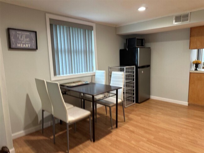 Foto del edificio - 3 Partridge Ln