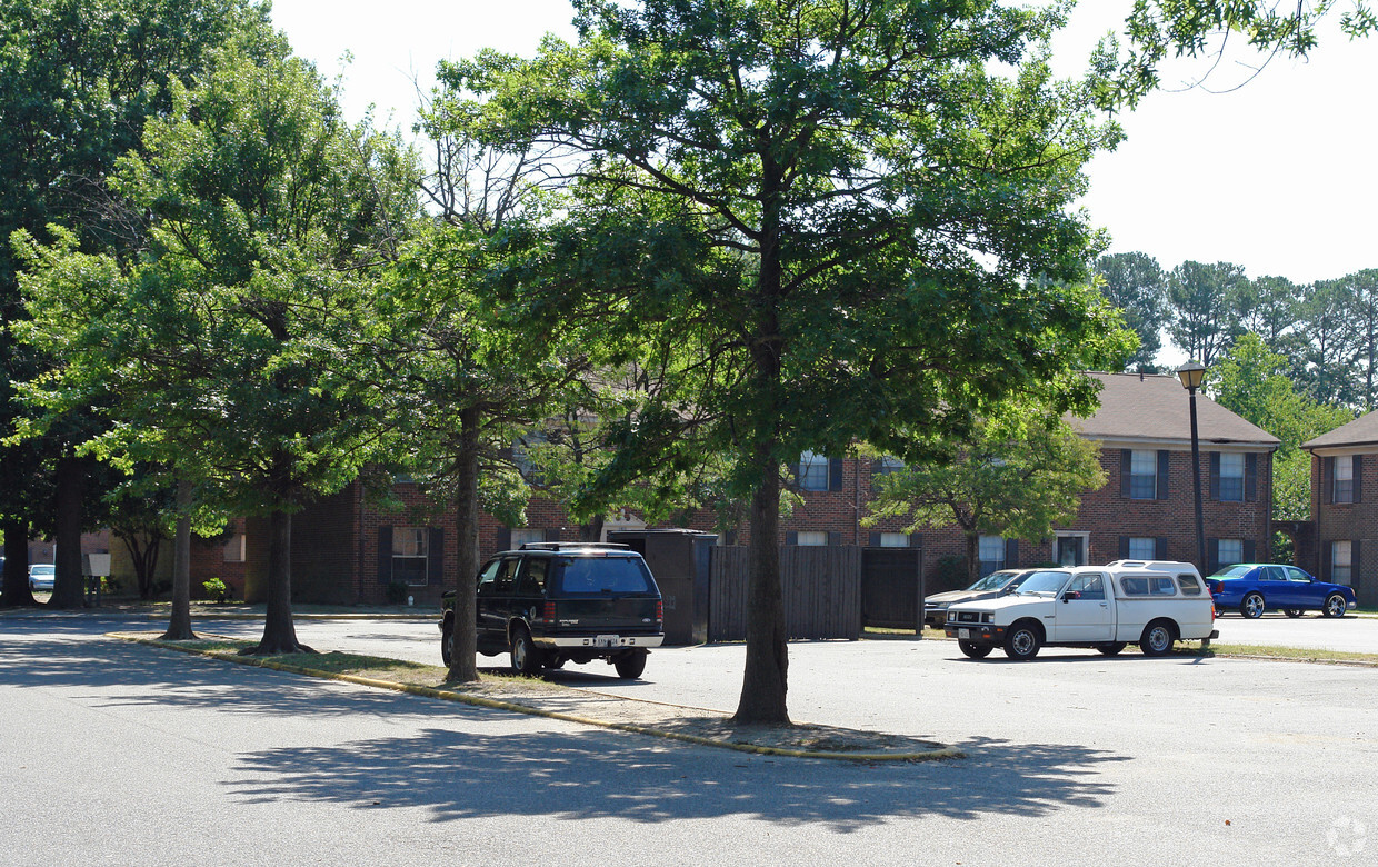 Building Photo - Regency Square Apartments