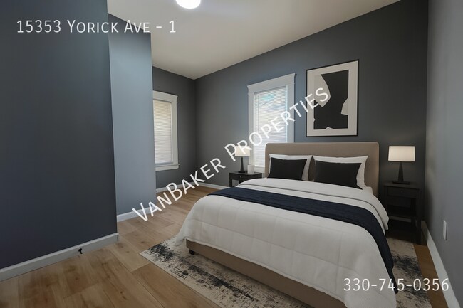 Building Photo - 15353 Yorick Ave