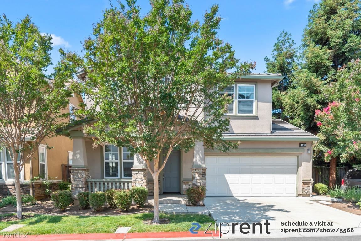 Primary Photo - 4 br, 2.5 bath House - 542 Cottage Park Dr...