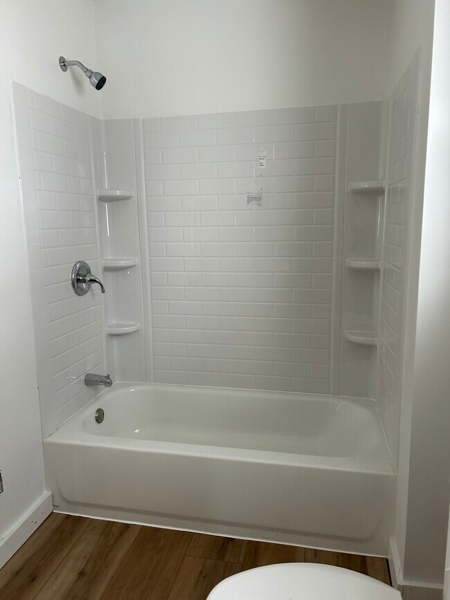 Foto del edificio - 321 Adolph St