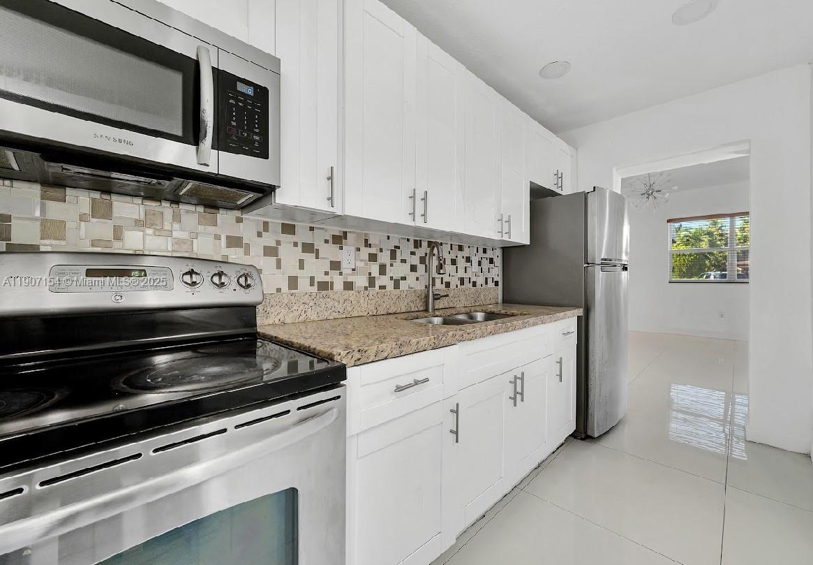 Foto principal - 2902 NW 11th St