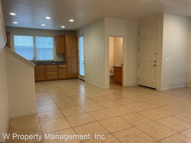 Building Photo - 3 br, 2.5 bath House - 1505 Pembleton Place