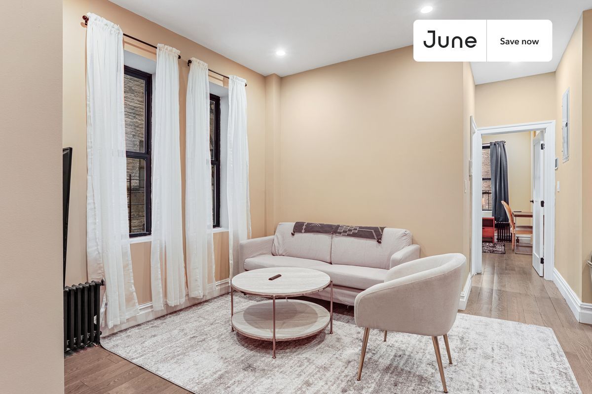 Photo - 23 East 109th Street