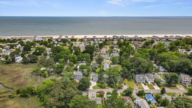 Building Photo - 250 N 4th St