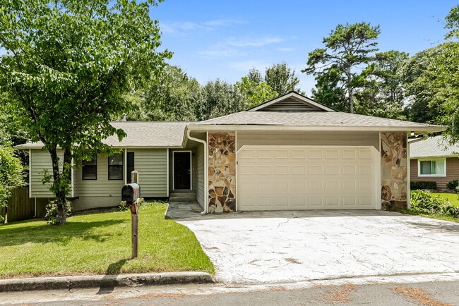 Building Photo - 5503 Springwood Ln