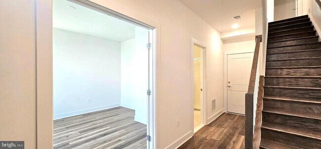 Building Photo - 22318 Kenner Dr