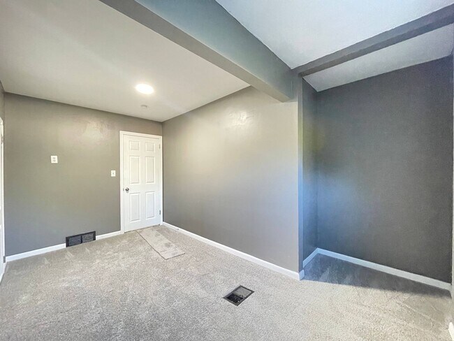 Building Photo - Hopewell Home "COMING SOON! 09/01"