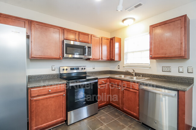Building Photo - 5617 Harrington Village Dr
