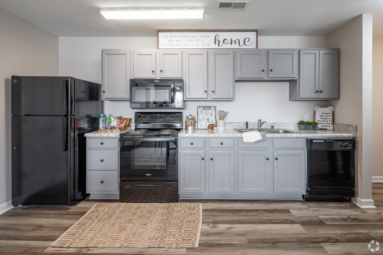 3BR, 3BA -Upgrade Apartment- Kitchen - The Ariel