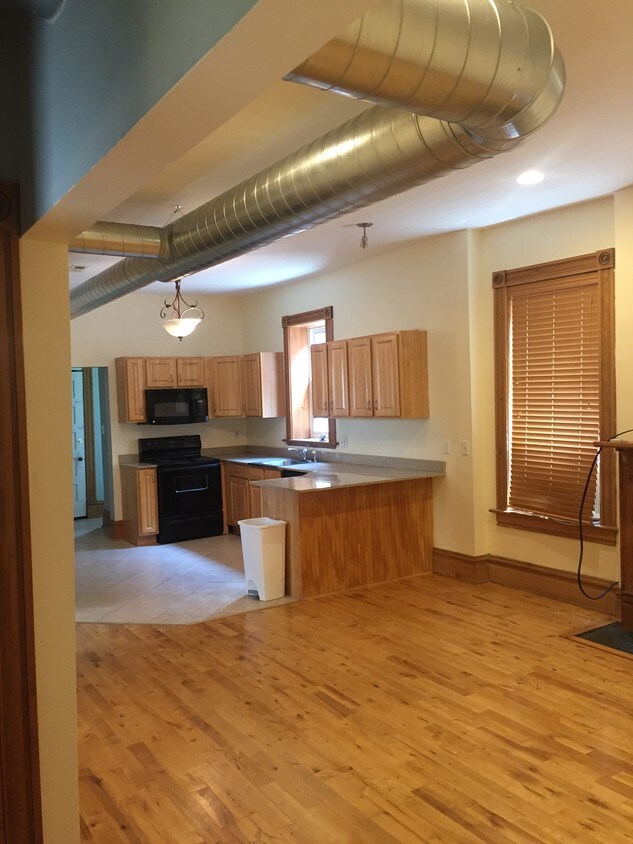 Foto principal - 4455 Pershing Ave