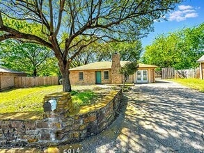 Building Photo - 5914 Twin Willows Dr