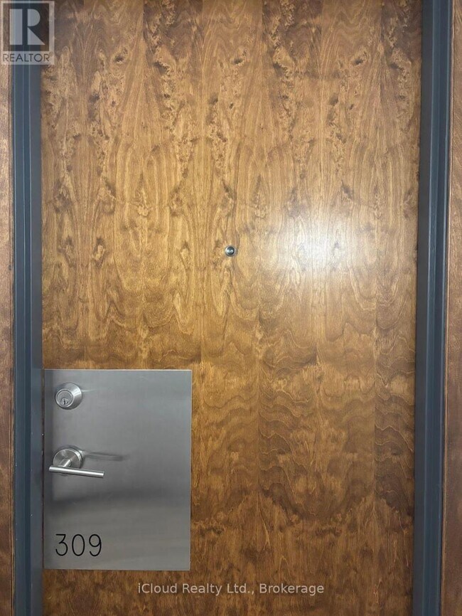 Building Photo - 1235 Bayly St