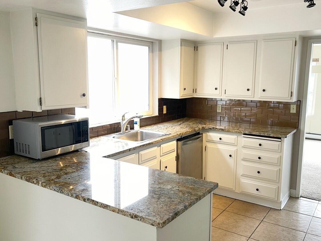 Foto principal - 3620 26th Pl W