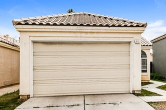 Building Photo - 6111 Grape Blossom Ave