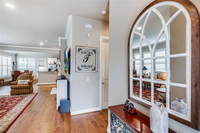 Foto del edificio - 5608 Rowlett Creek Way