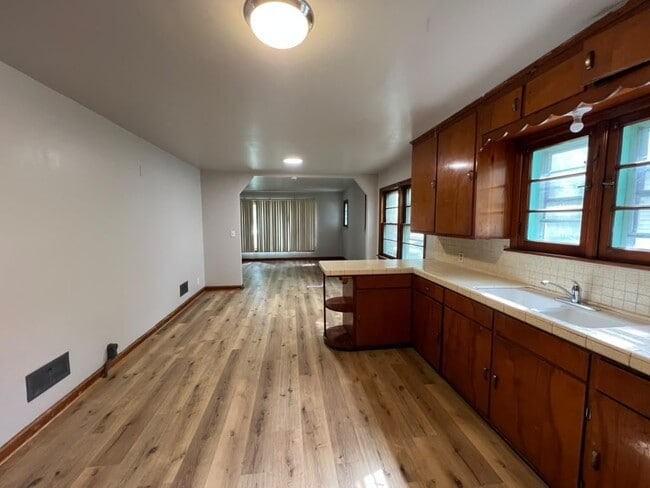 Building Photo - 5223 N 58th St