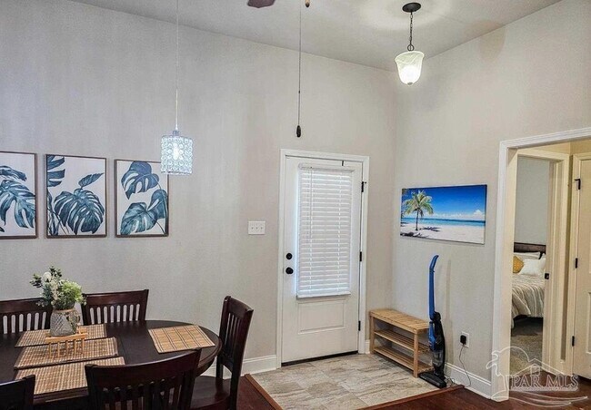 Foto del edificio - 8881 Bellawood Cir